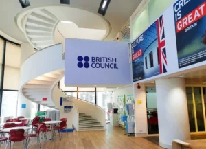 Bolsas de Estudo: Santander e British Council Oferecem 5 Mil Vagas