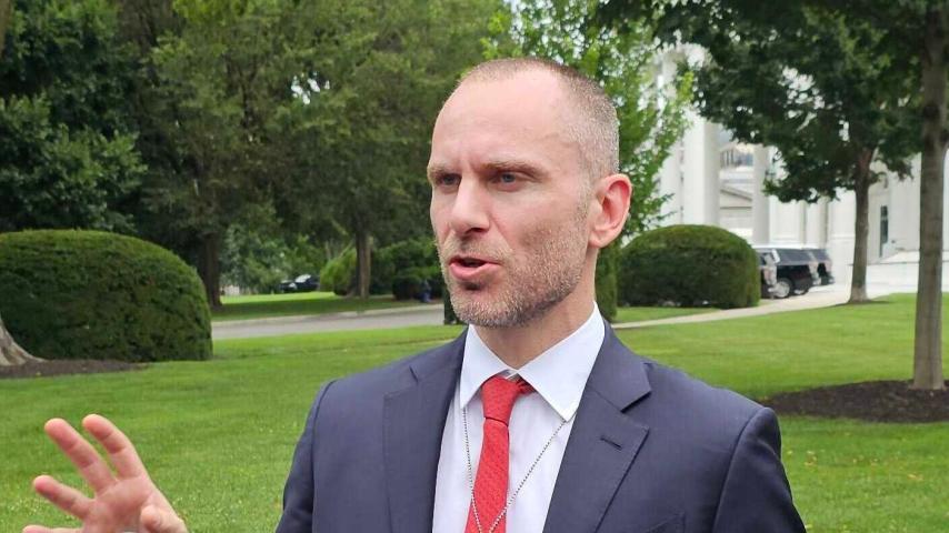 Stablecoin News: Ang USDT Issuer Tether ay Nag-uulat ng $4.9B Q2 na Kita, Namumuhunan ng $4B sa US Initiatives