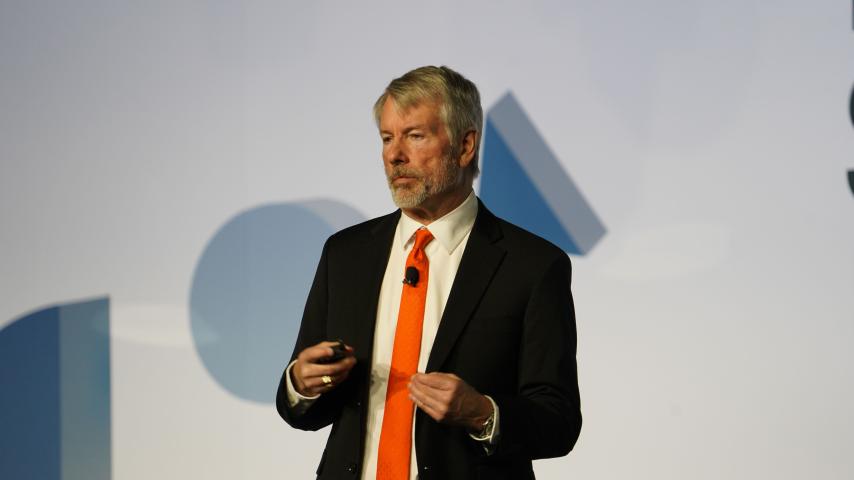 BTC and MSTR Lead Risk-Adjusted Returns as Volatility Falls