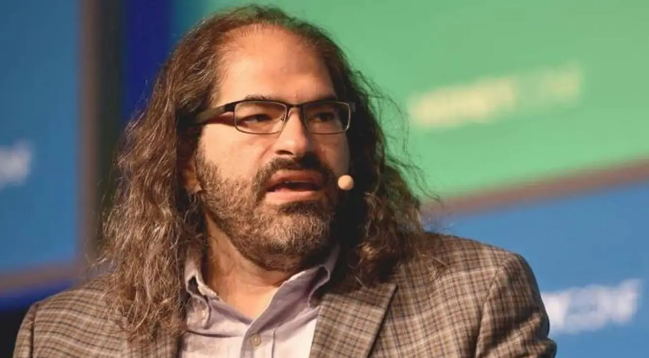 Ripple CTO Fires Warning Shot in Strategy Bitcoin Debate