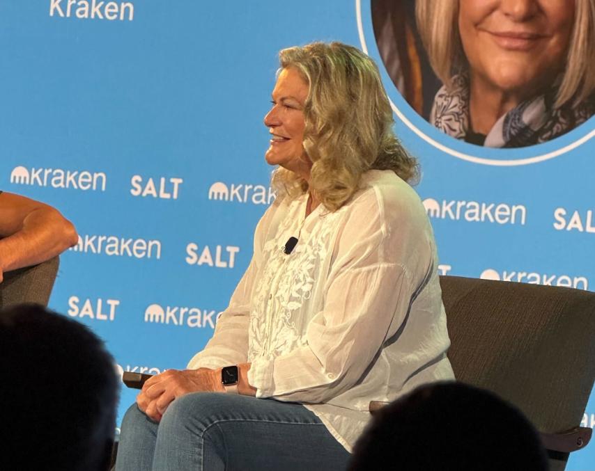 Senator Lummis Expects Crypto Market Structure Bill to Reach Trump by Thanksgiving