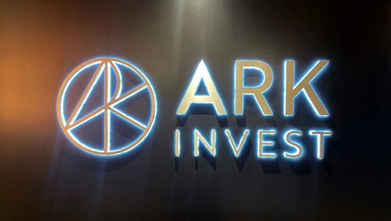 ARK Invest’s Bet on Bitmine Now Tops $300M – Here’s Why
