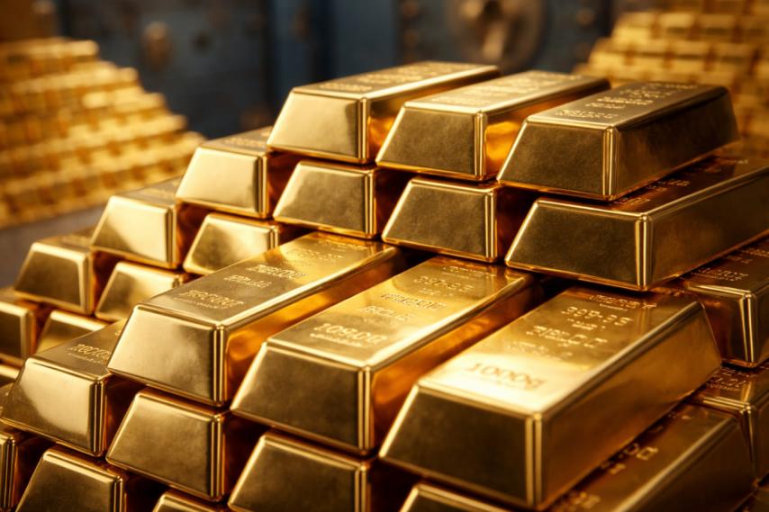Why Goldman Sachs Prefers Gold Over Silver and What It Expects in 2026